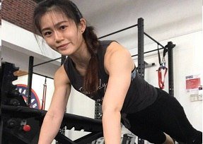 Tập gym cu to hơn bình thường